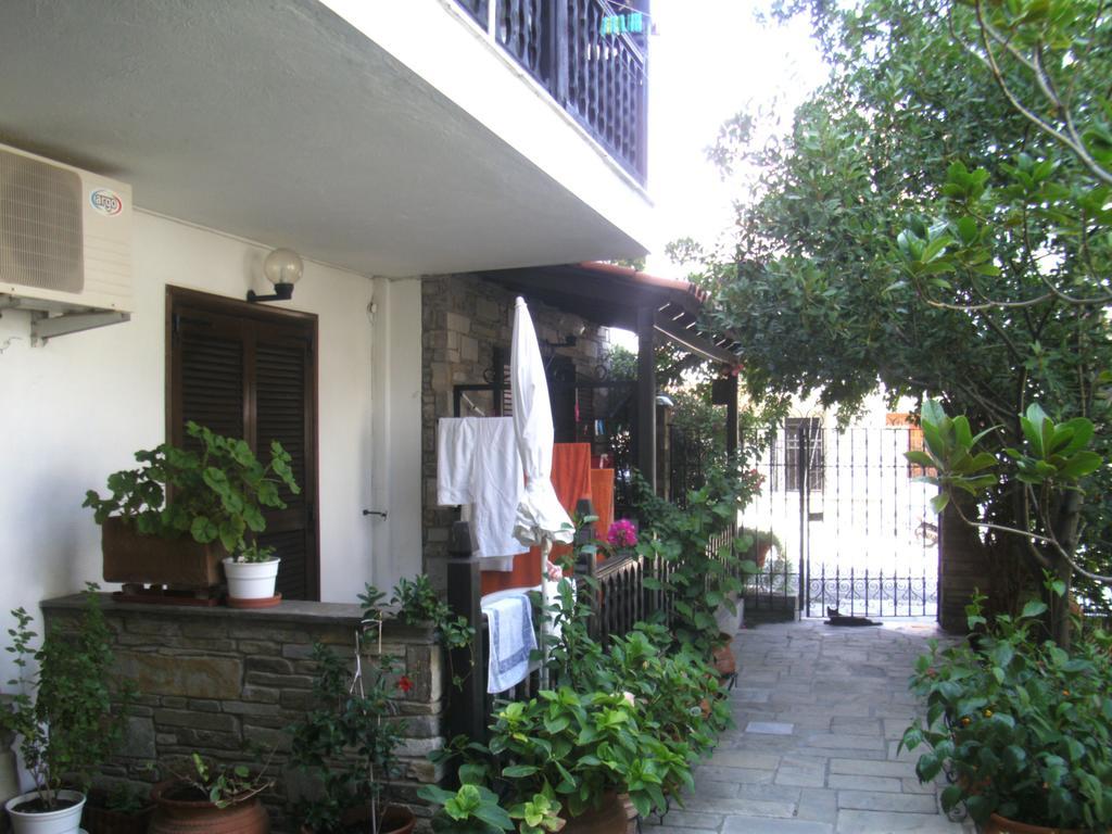 Papatzikos Traditional Guesthouse Neos Marmaras Exterior photo
